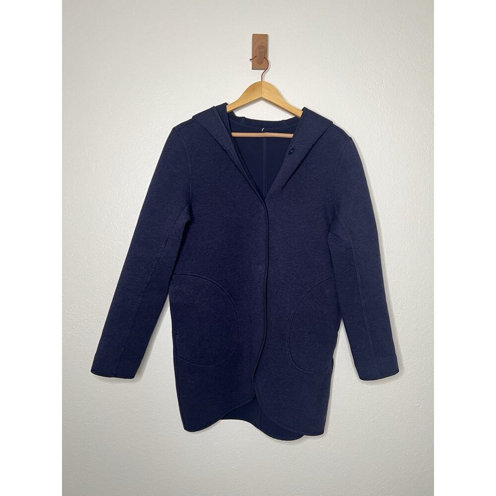 Lululemon City Bound Wrap Reversible Navy Coat Size Medium